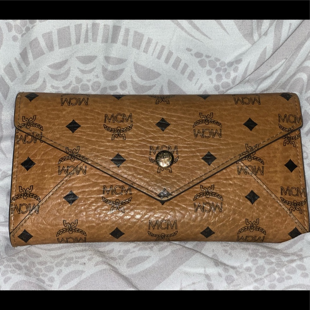 Mcm Wallet ❤️